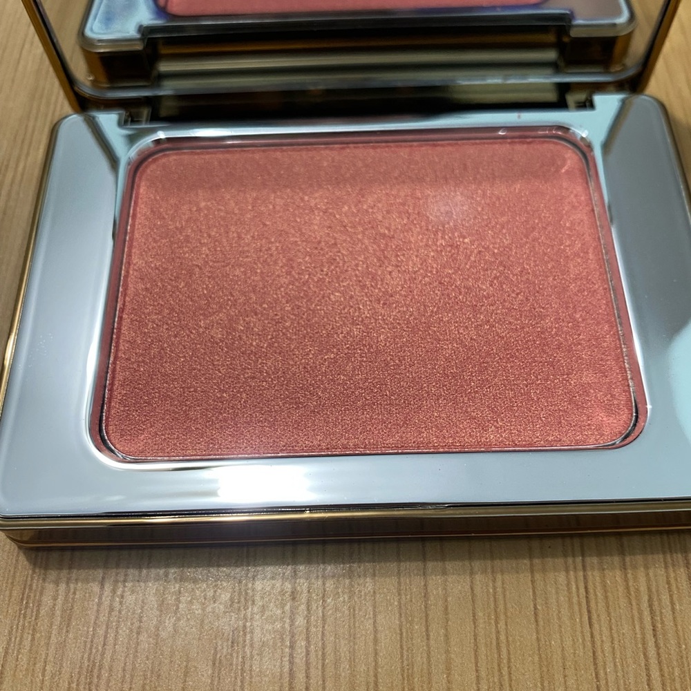 Natasha Denona  duo glow